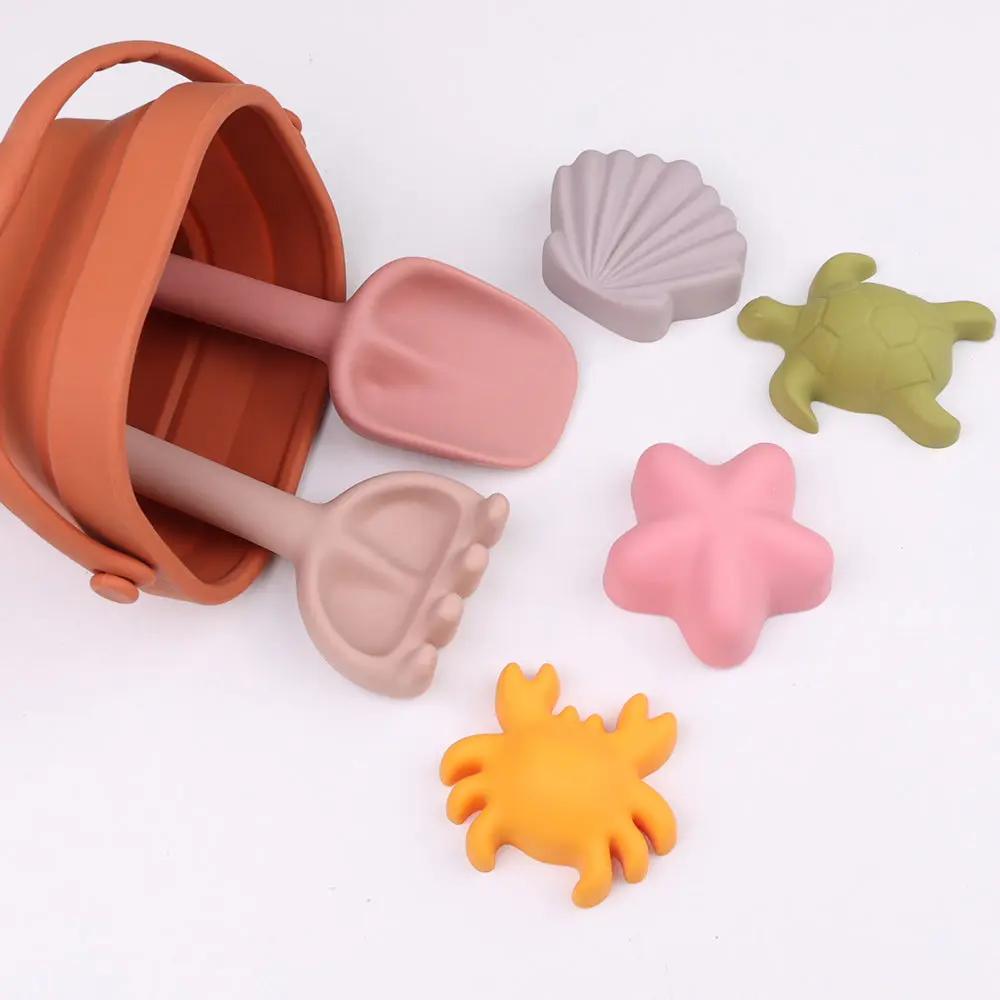 Compact and travel-friendly collapsible beach bucket set for little explorers