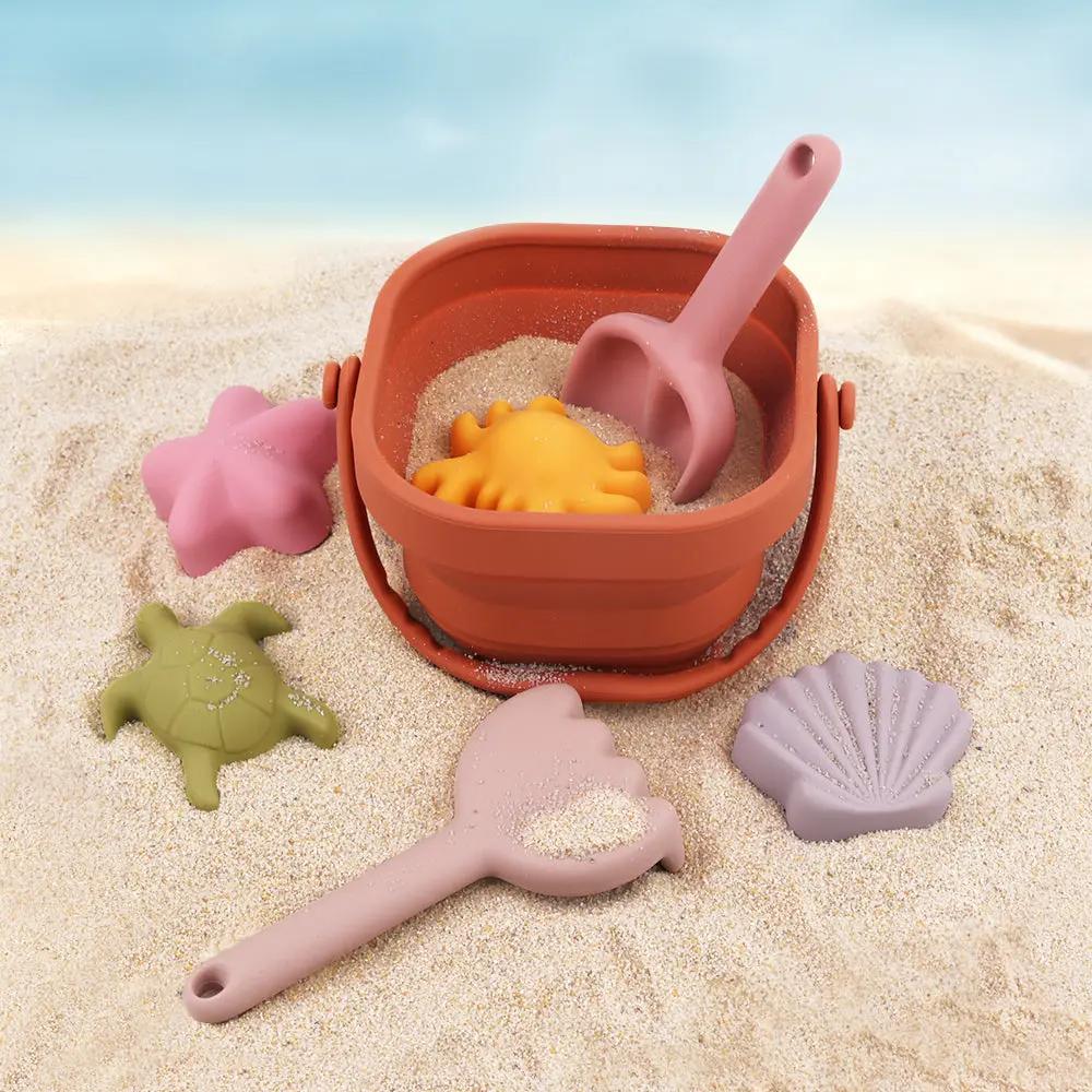 Foldable silicone bucket for kids, perfect for beach trips and outdoor play