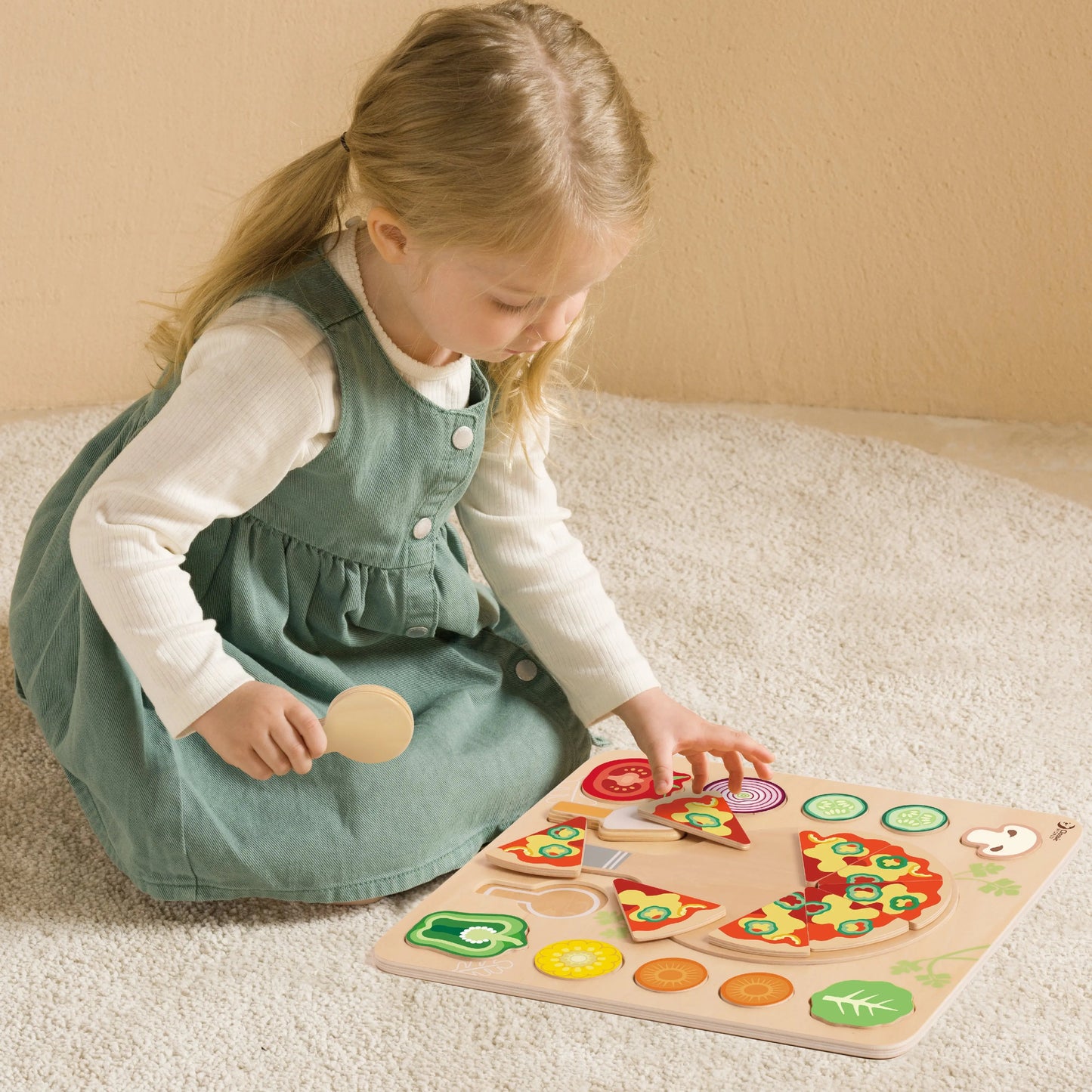 Wooden Pizza Puzzle Board Classic World