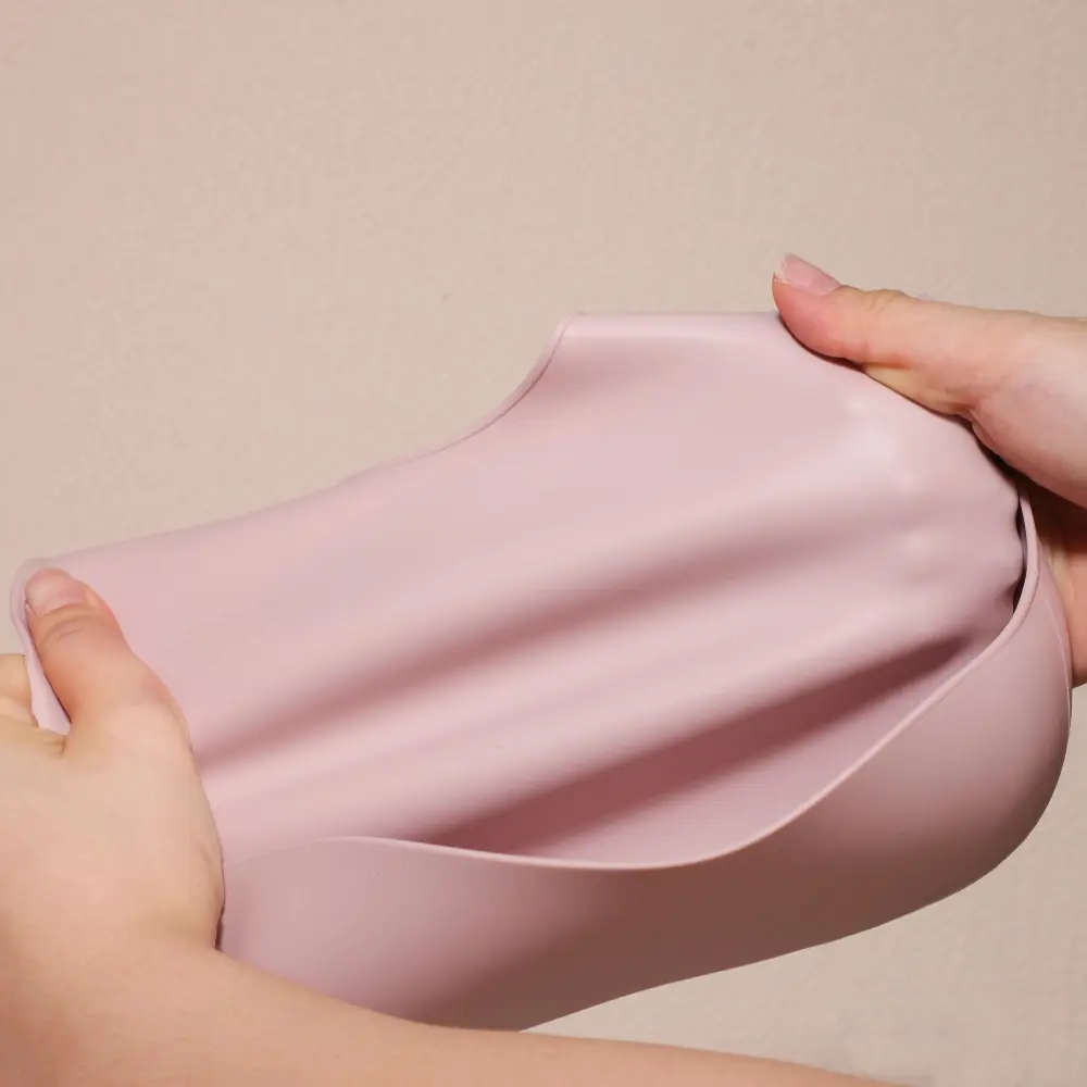 Silicone baby bib