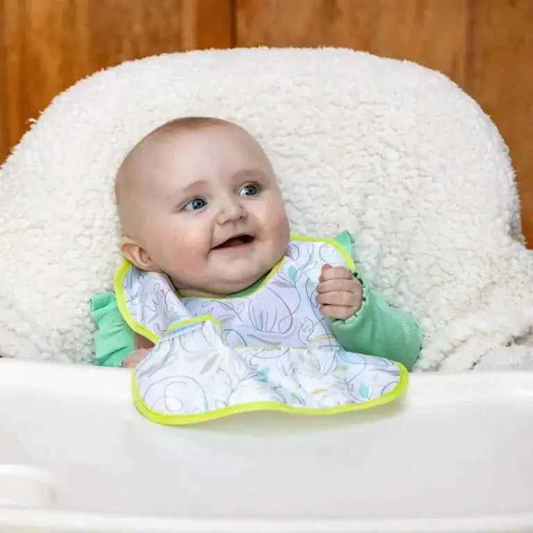 Adjustable baby bibs with Velcro closure