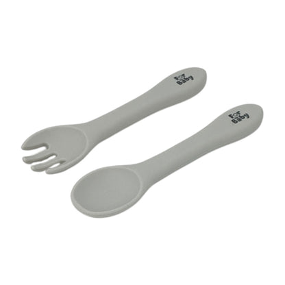 Compact and travel-friendly silicone toddler utensils, perfect for on-the-go meals.